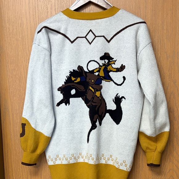 Women’s western Cardigan Sweater - Picture 4 of 5